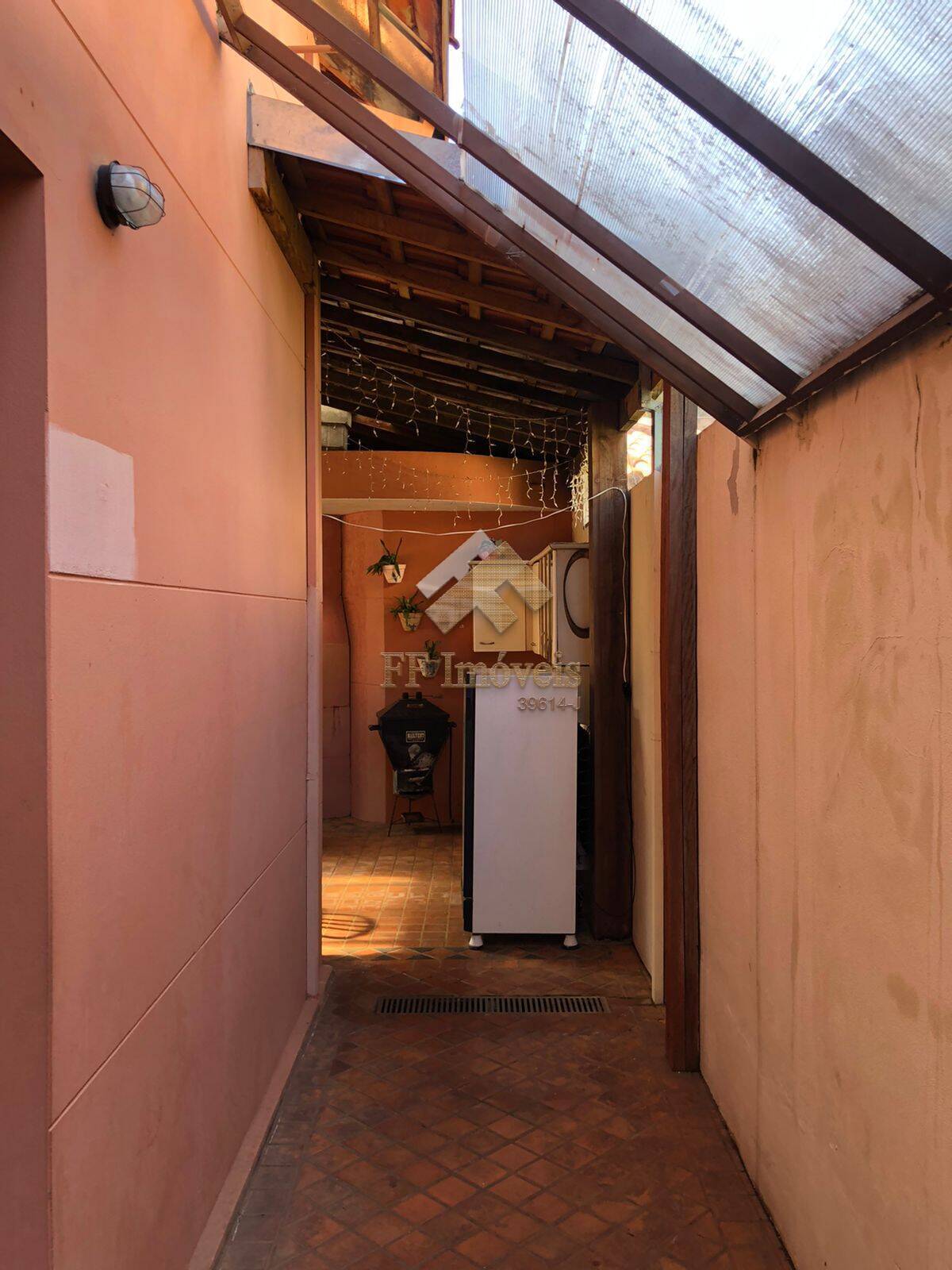 Casa de Condomínio à venda com 8 quartos, 600m² - Foto 23