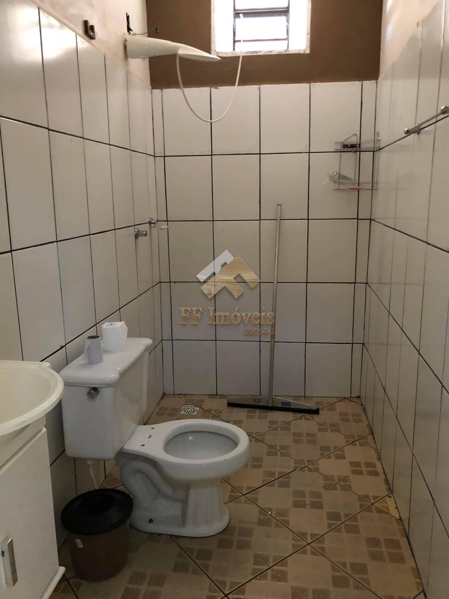 Casa à venda com 2 quartos, 300m² - Foto 17