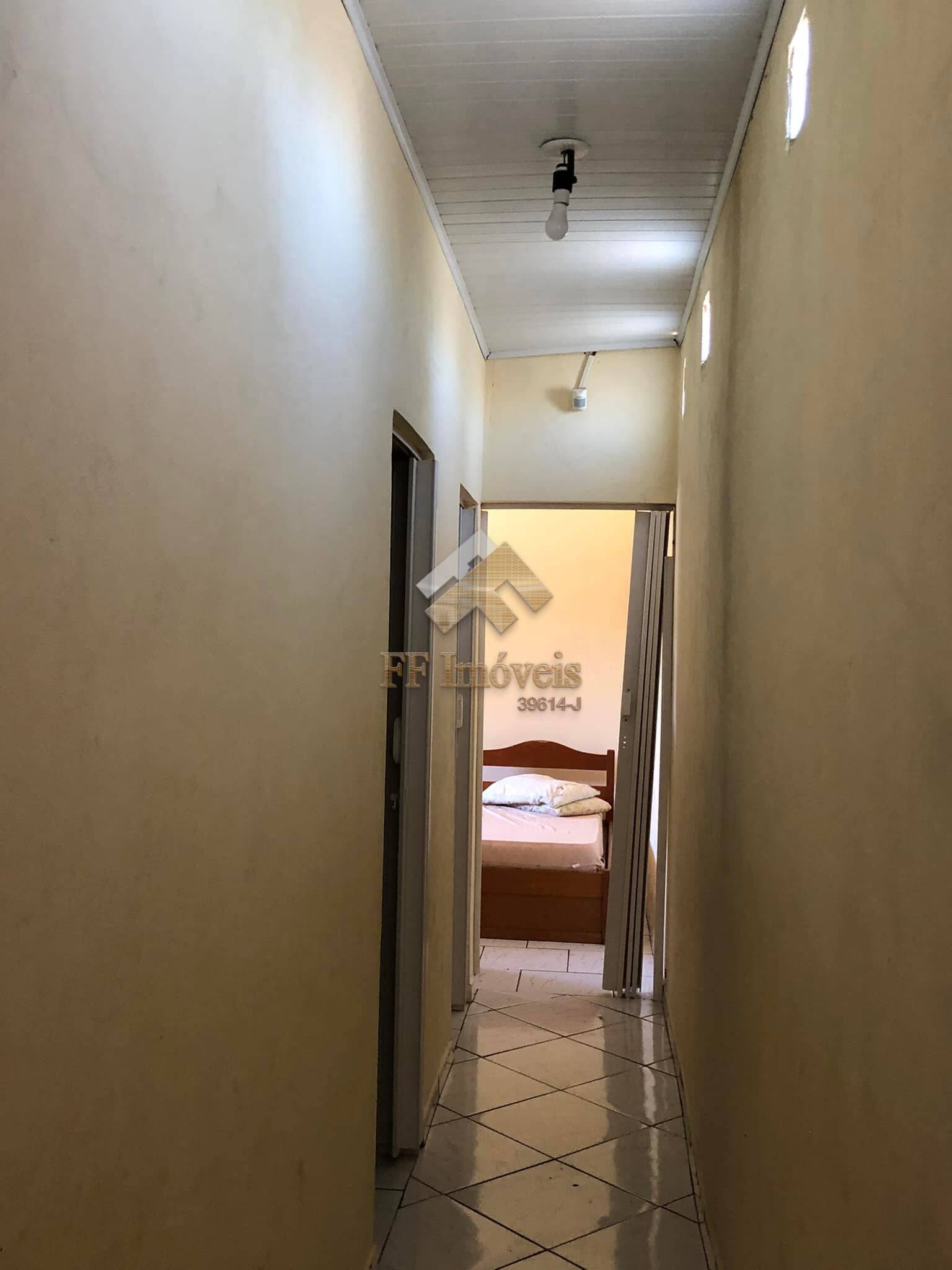 Casa à venda com 2 quartos, 300m² - Foto 25