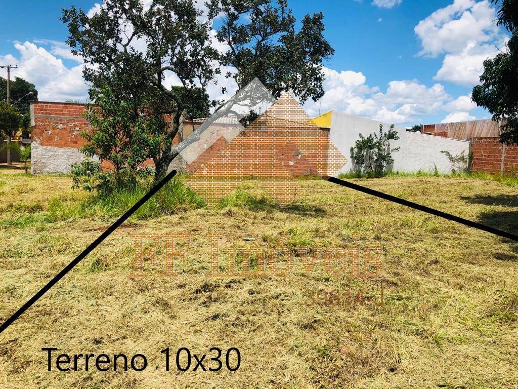 Terreno à venda, 300m² - Foto 1