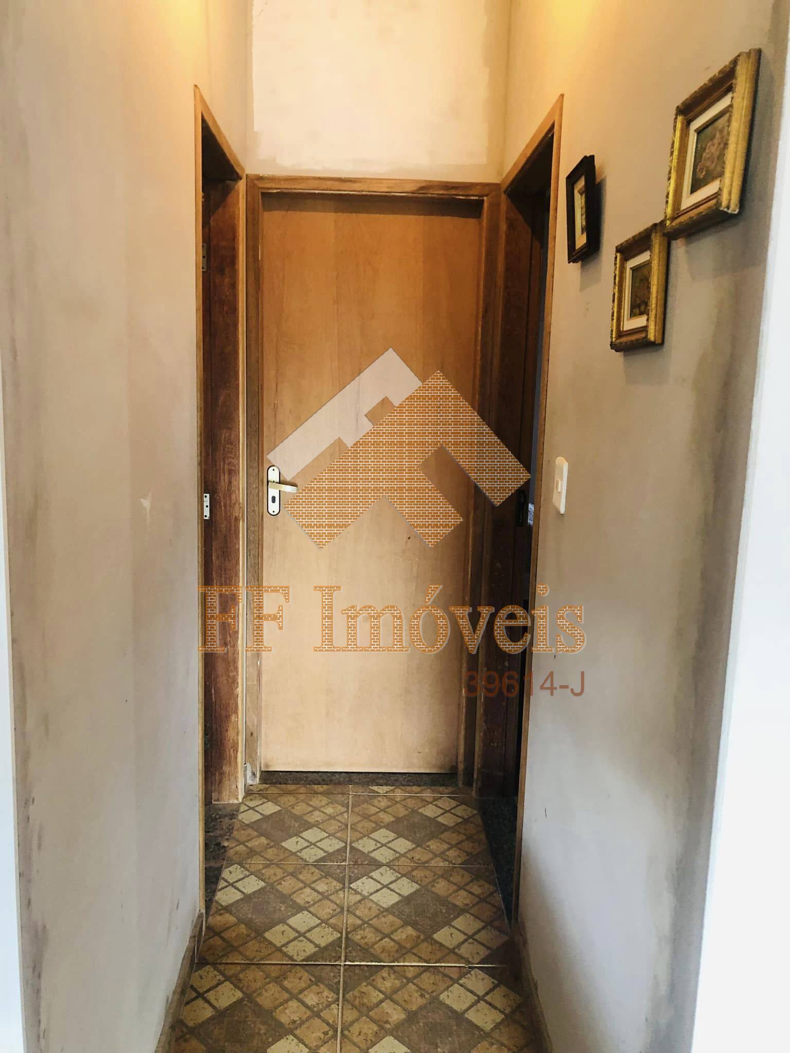 Casa à venda com 2 quartos, 300m² - Foto 12