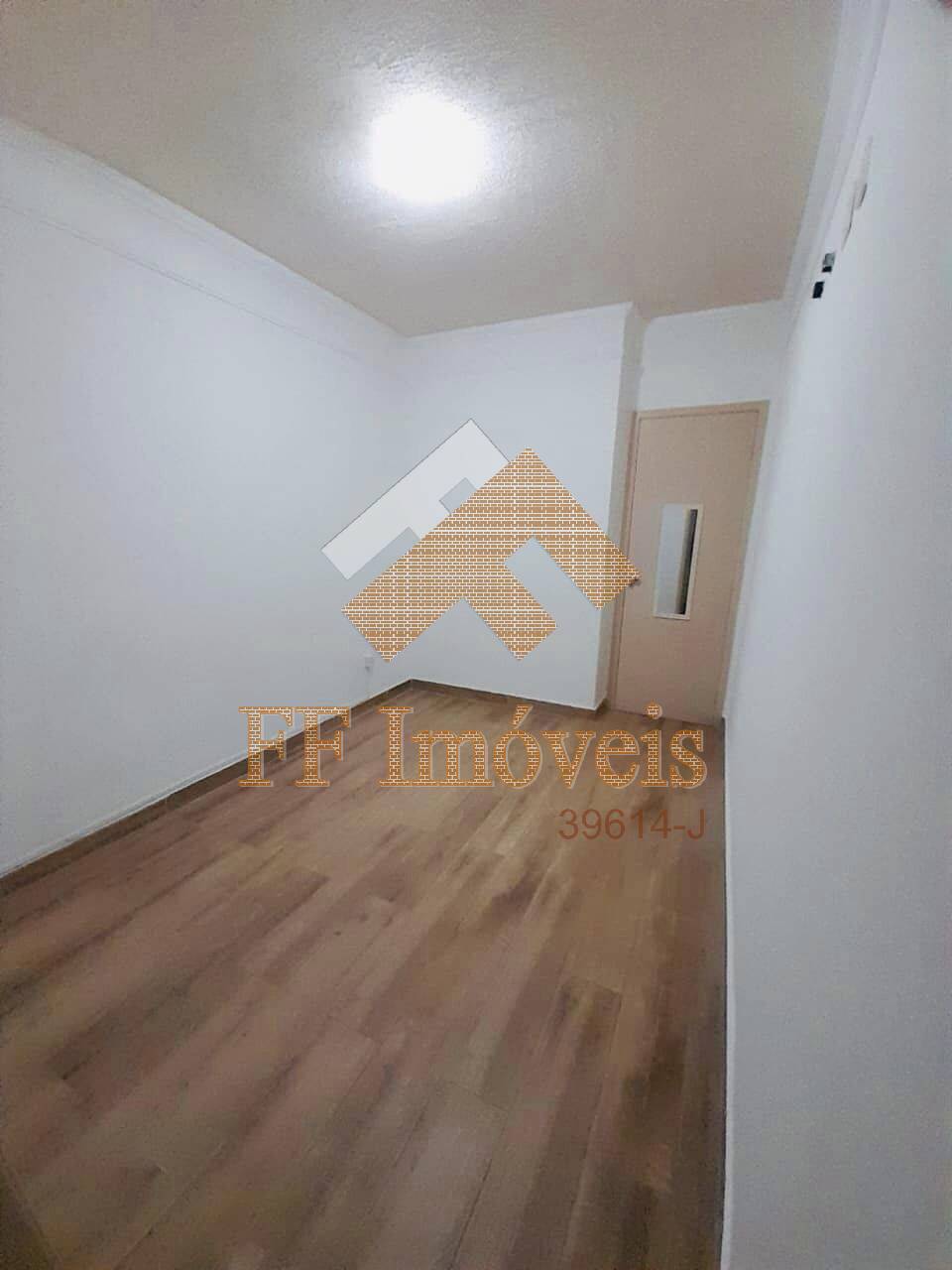 Casa à venda com 3 quartos, 134m² - Foto 12