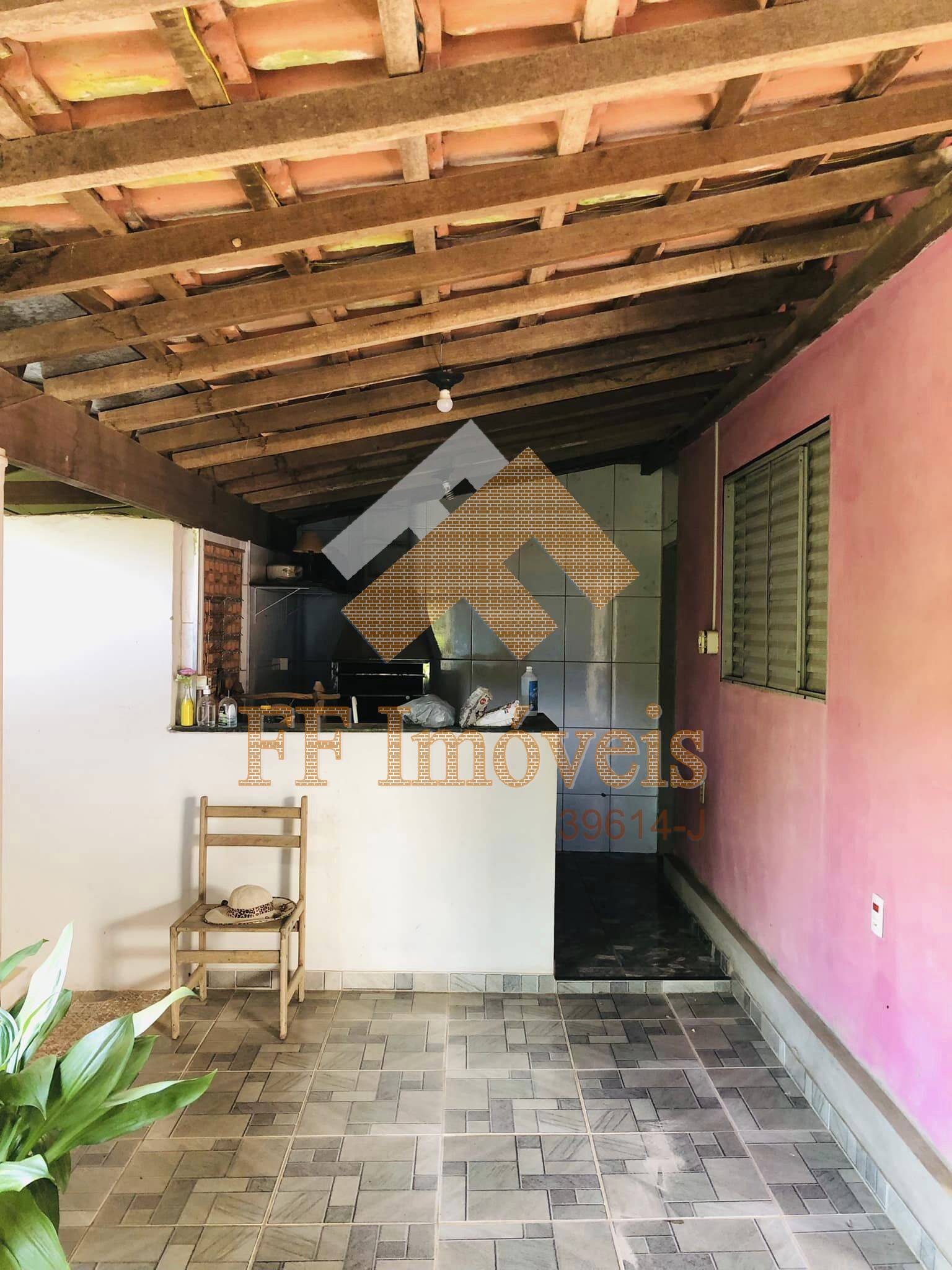 Casa à venda com 2 quartos, 90m² - Foto 17