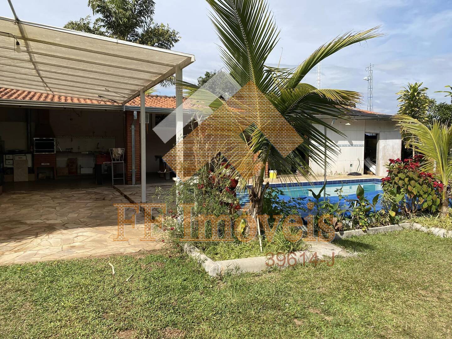 Casa à venda com 2 quartos, 600m² - Foto 6