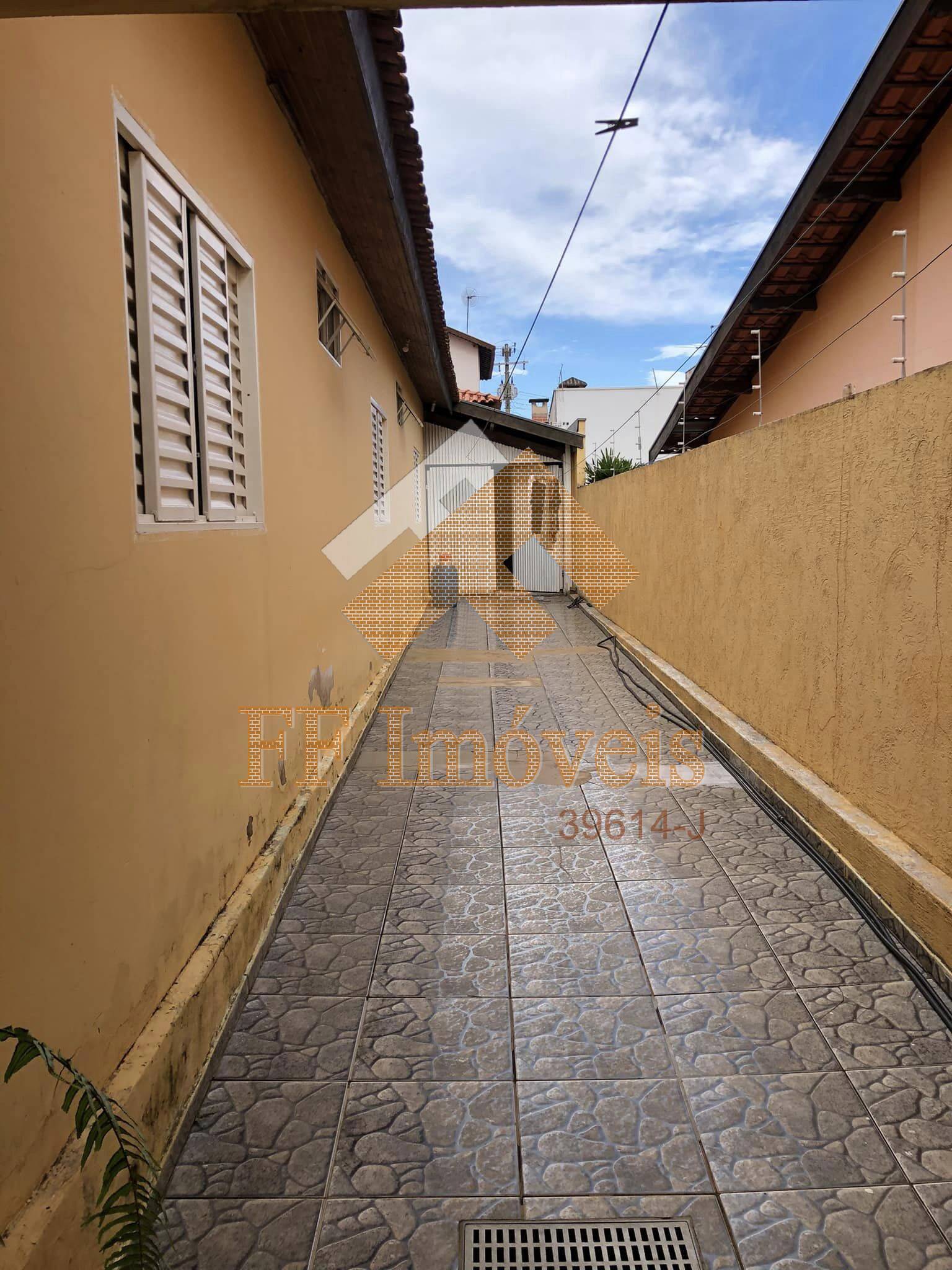 Casa à venda com 4 quartos, 210m² - Foto 54