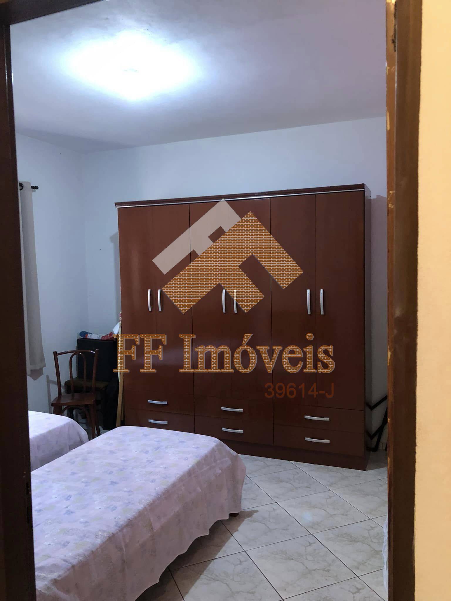 Casa à venda com 4 quartos, 210m² - Foto 11