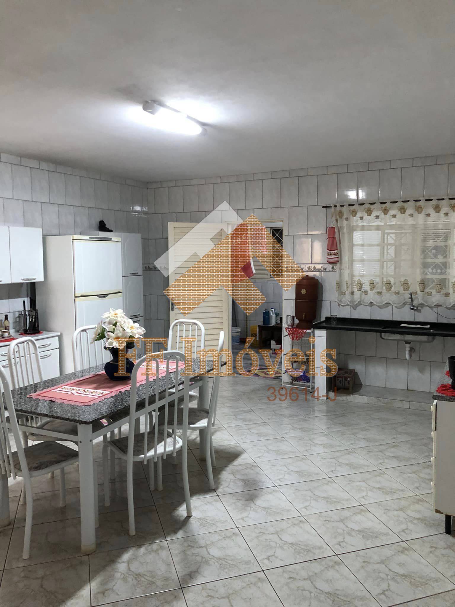 Casa à venda com 4 quartos, 210m² - Foto 17