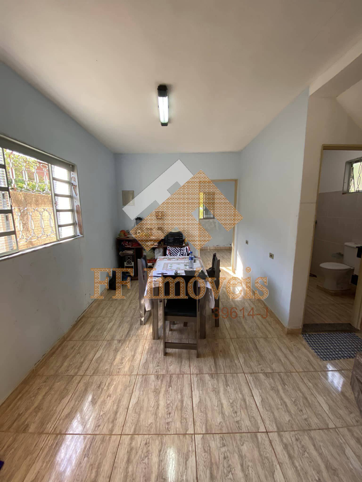 Casa à venda com 2 quartos, 300m² - Foto 11