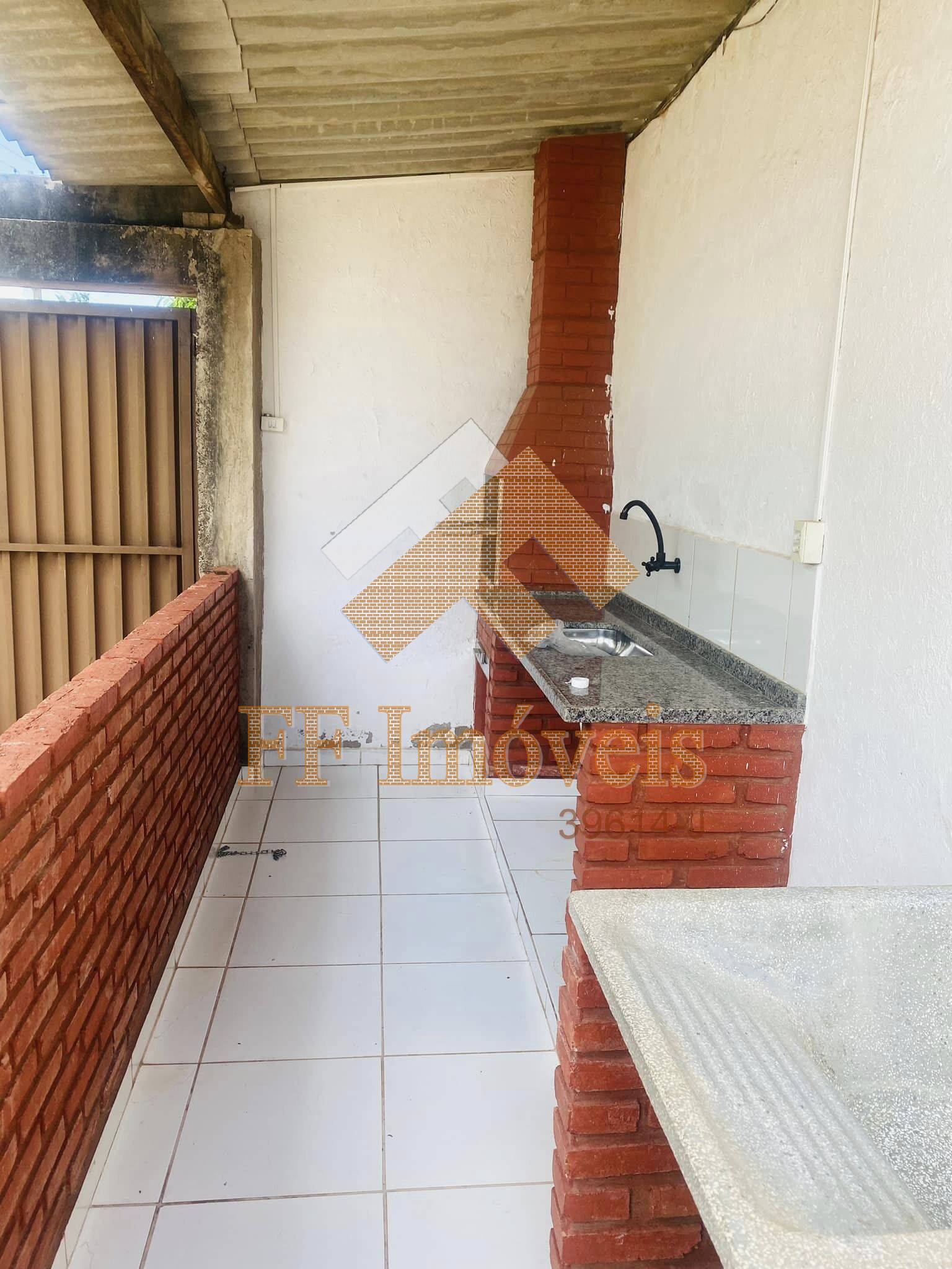 Casa à venda com 2 quartos, 300m² - Foto 5