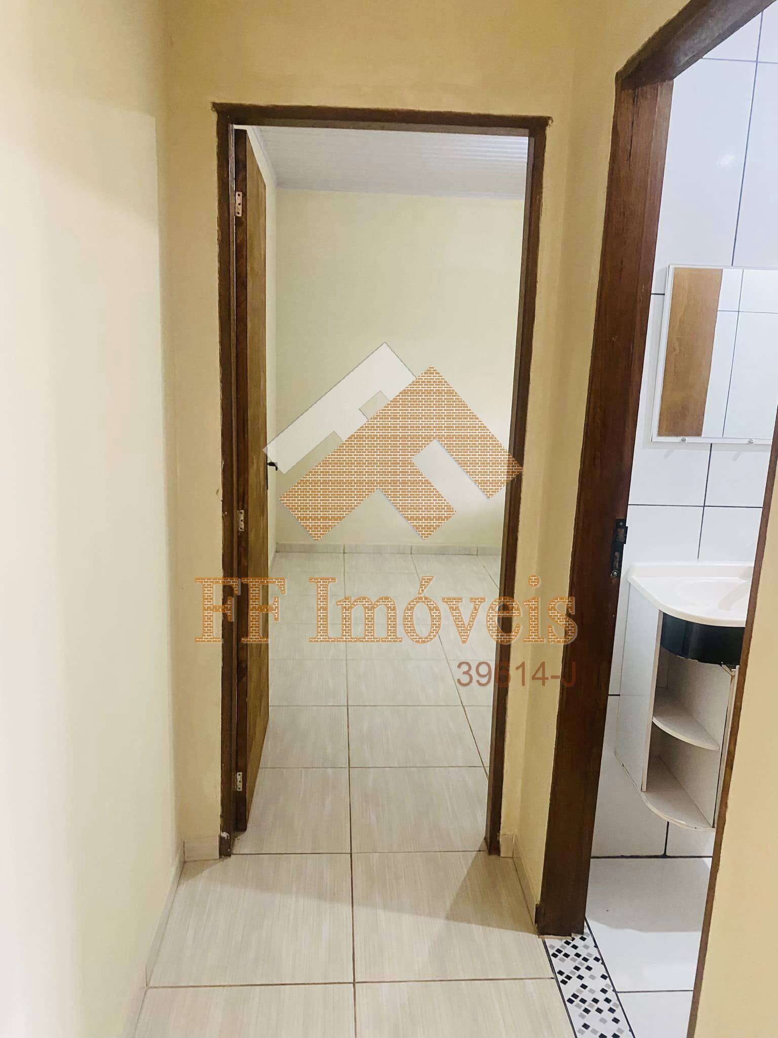 Casa à venda com 2 quartos, 300m² - Foto 14