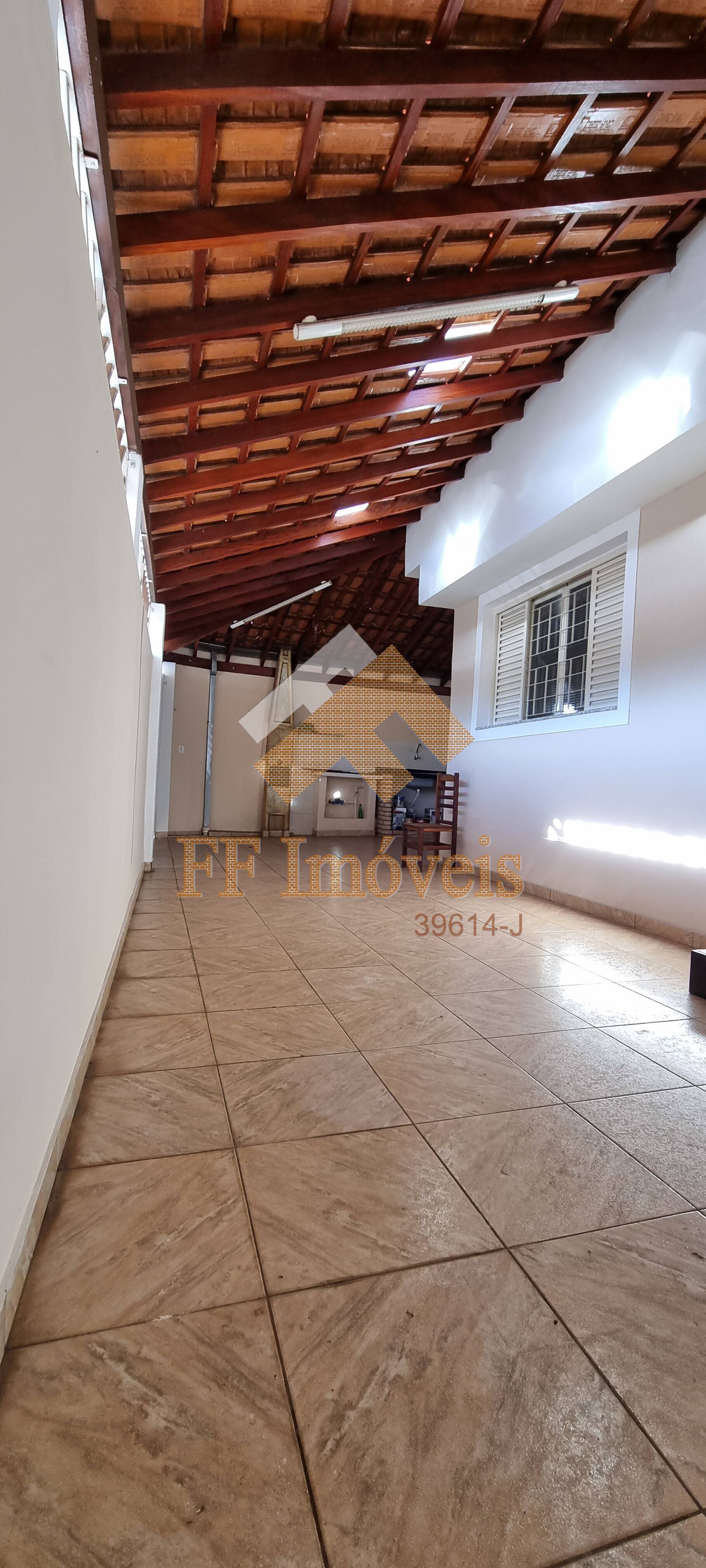 Casa à venda com 3 quartos, 134m² - Foto 4