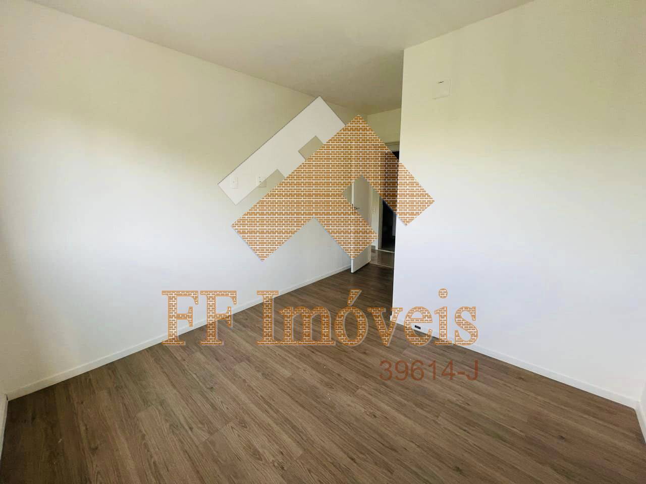 Casa à venda com 3 quartos, 76m² - Foto 11