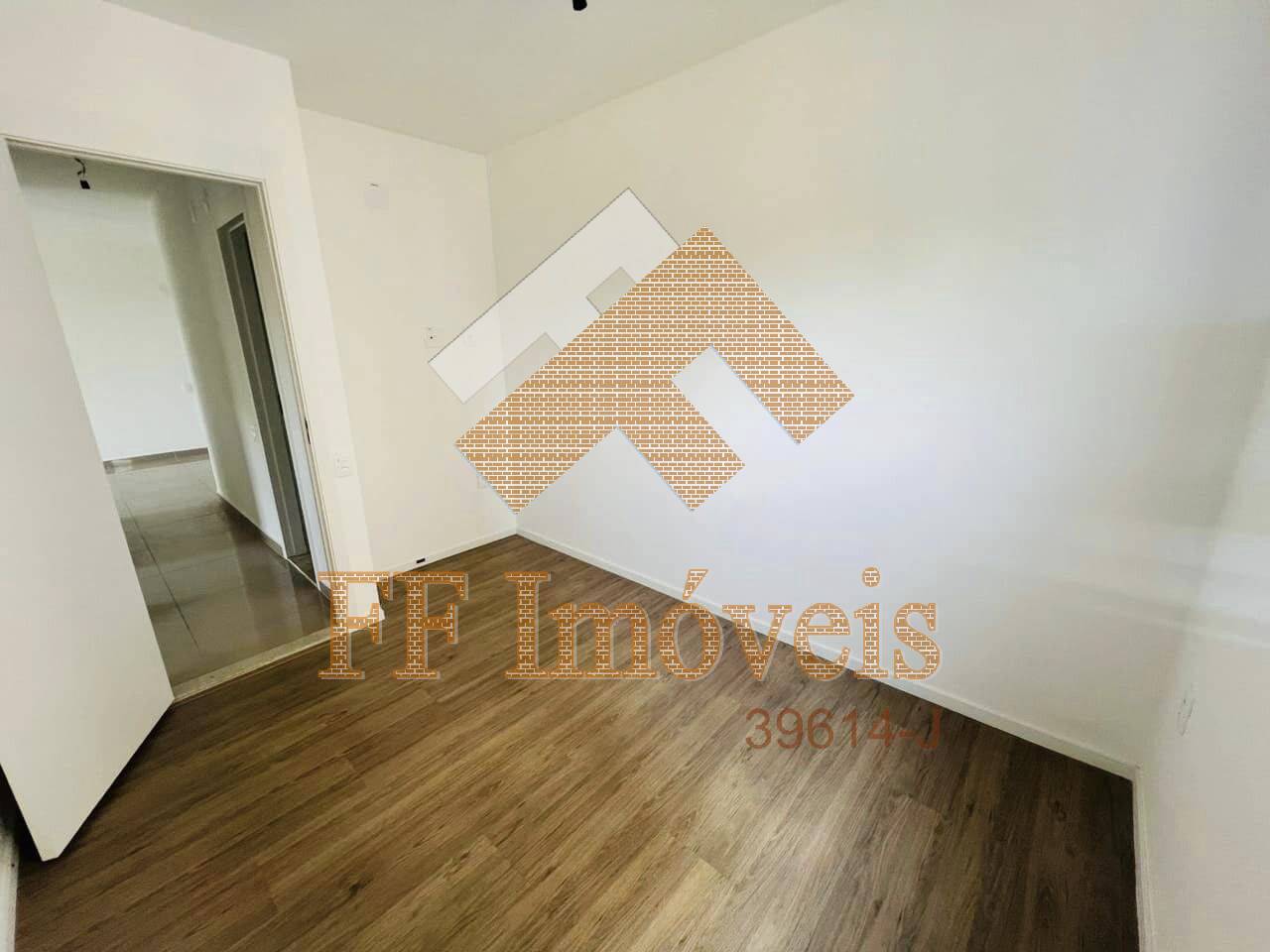 Casa à venda com 3 quartos, 76m² - Foto 18