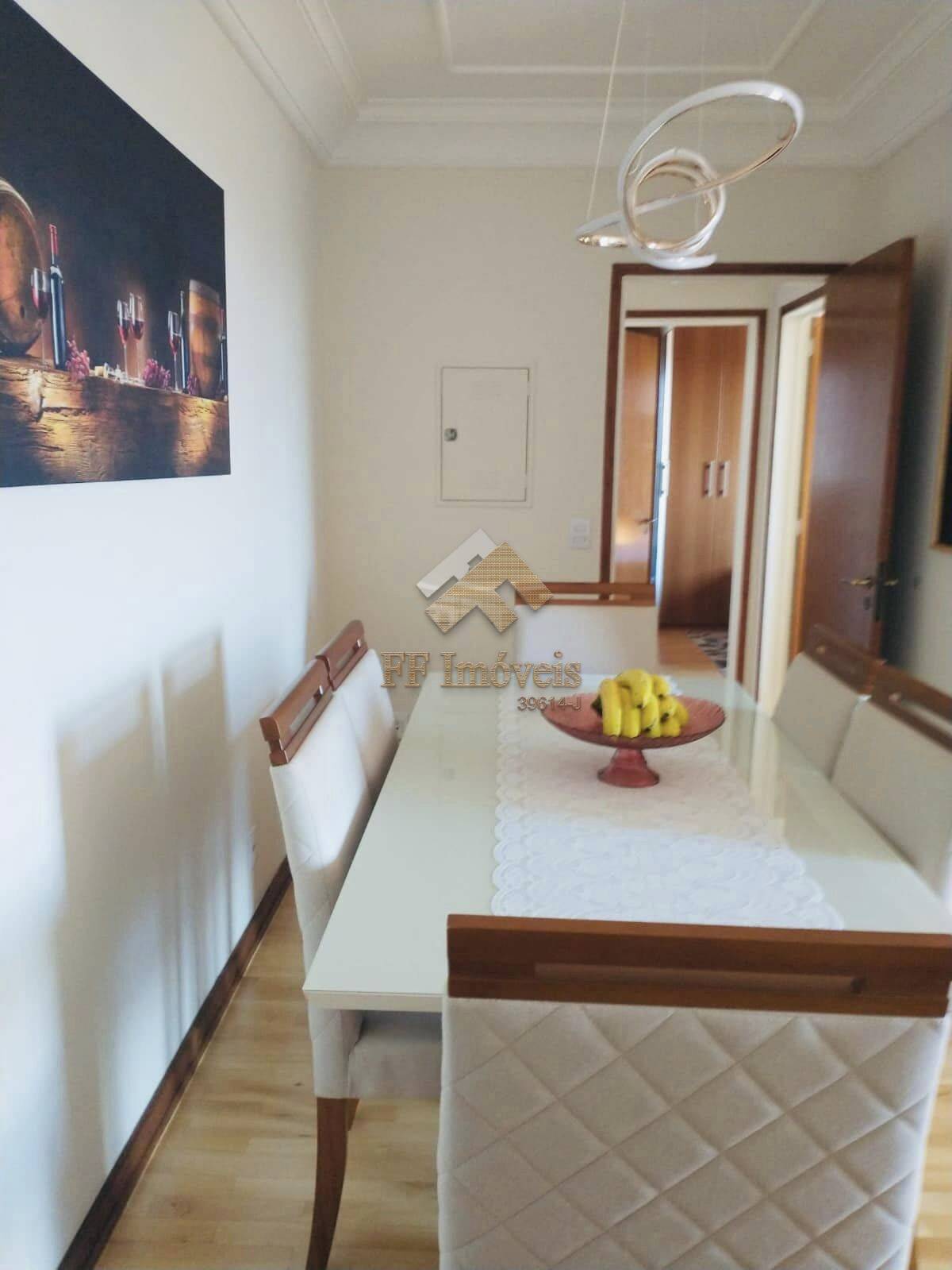 Apartamento à venda com 2 quartos, 70m² - Foto 1