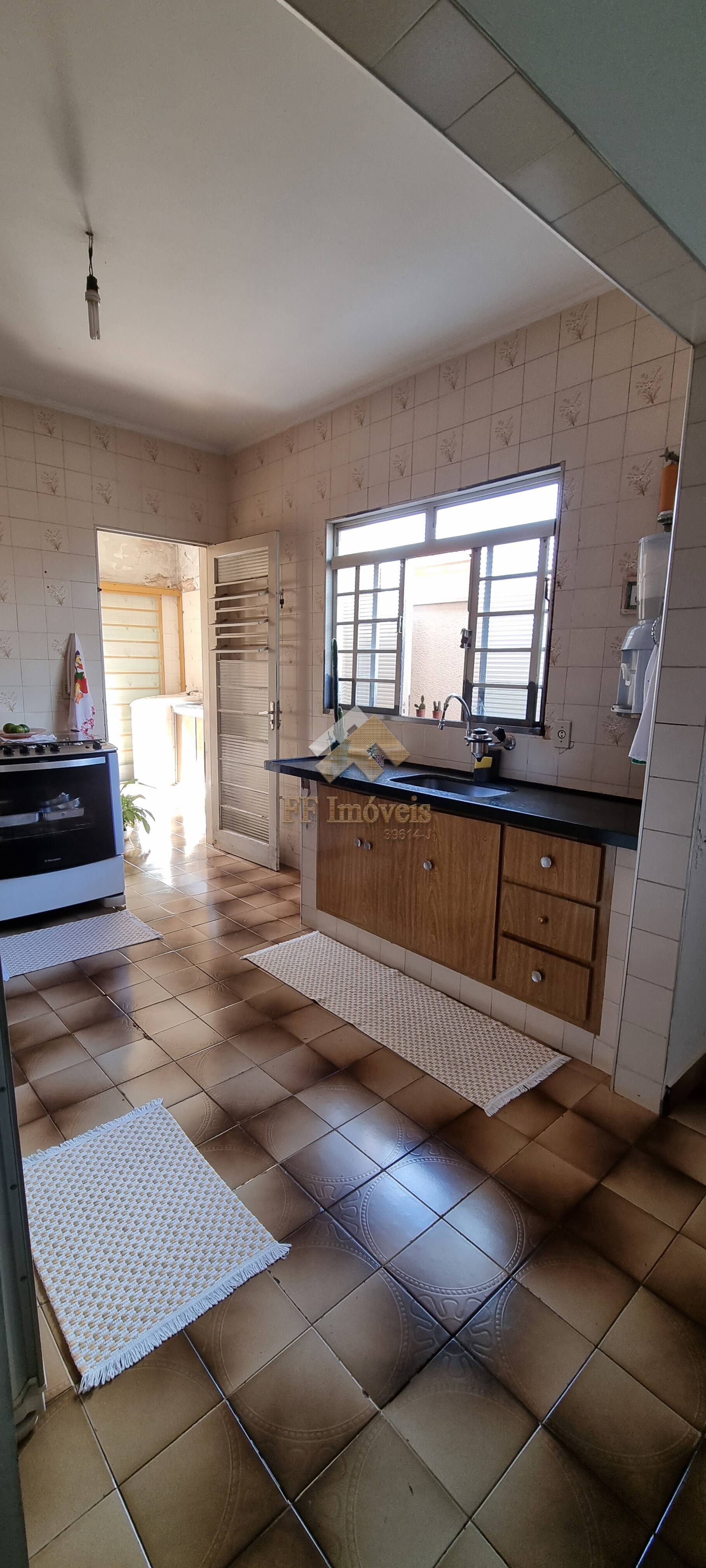 Casa à venda com 3 quartos, 151m² - Foto 13