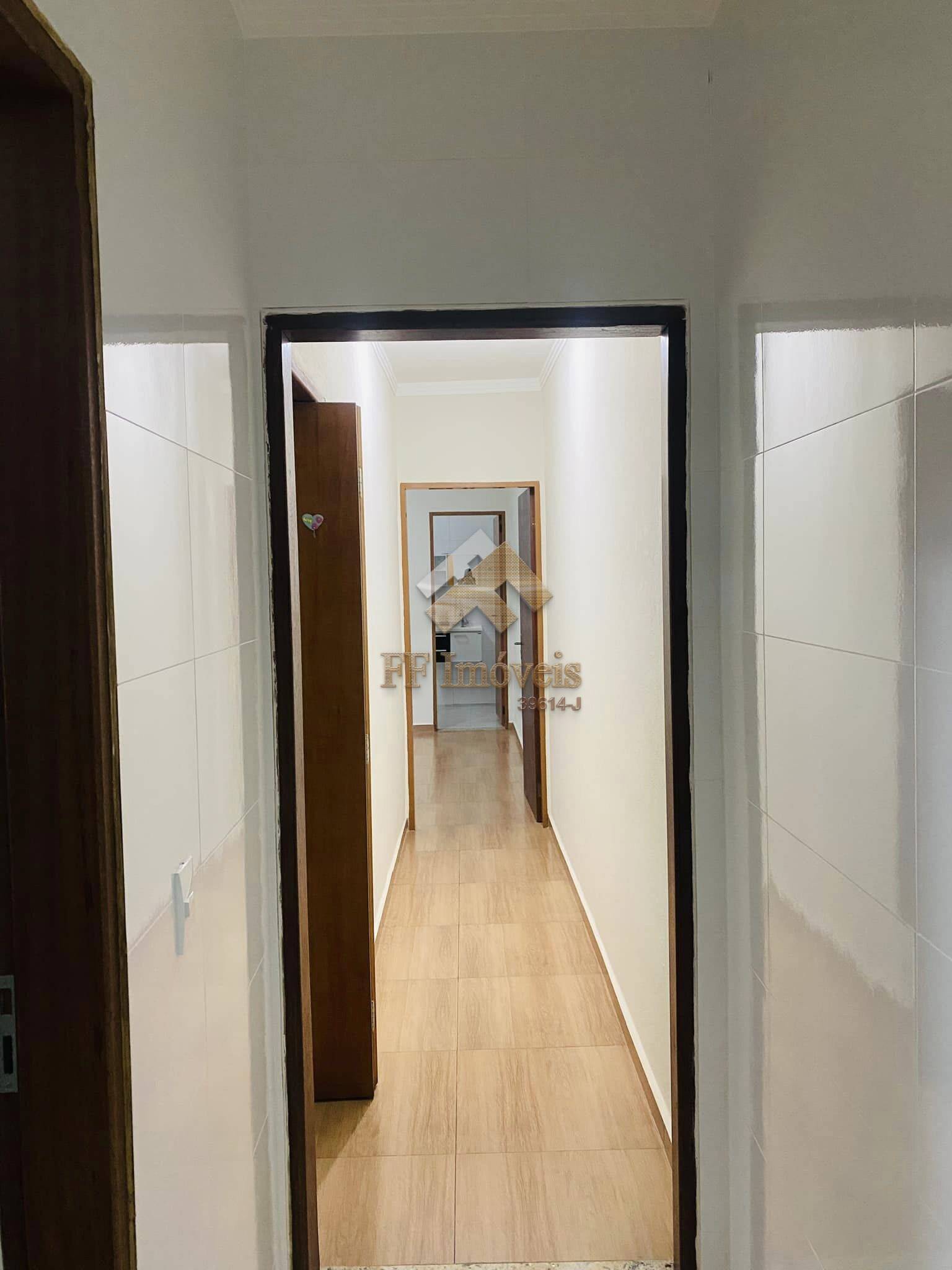 Casa à venda com 2 quartos, 80m² - Foto 5