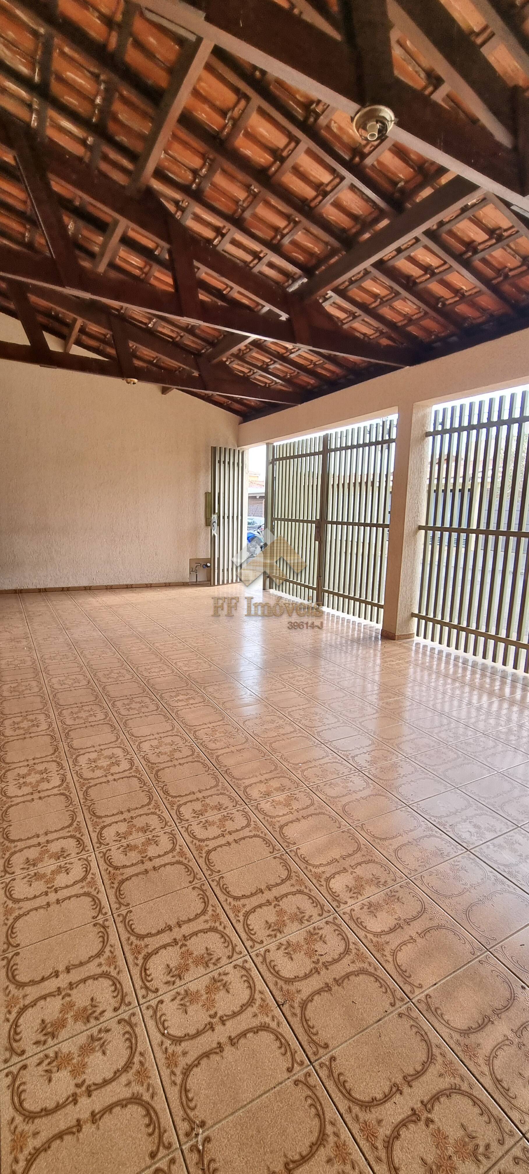 Casa à venda com 2 quartos, 260m² - Foto 3