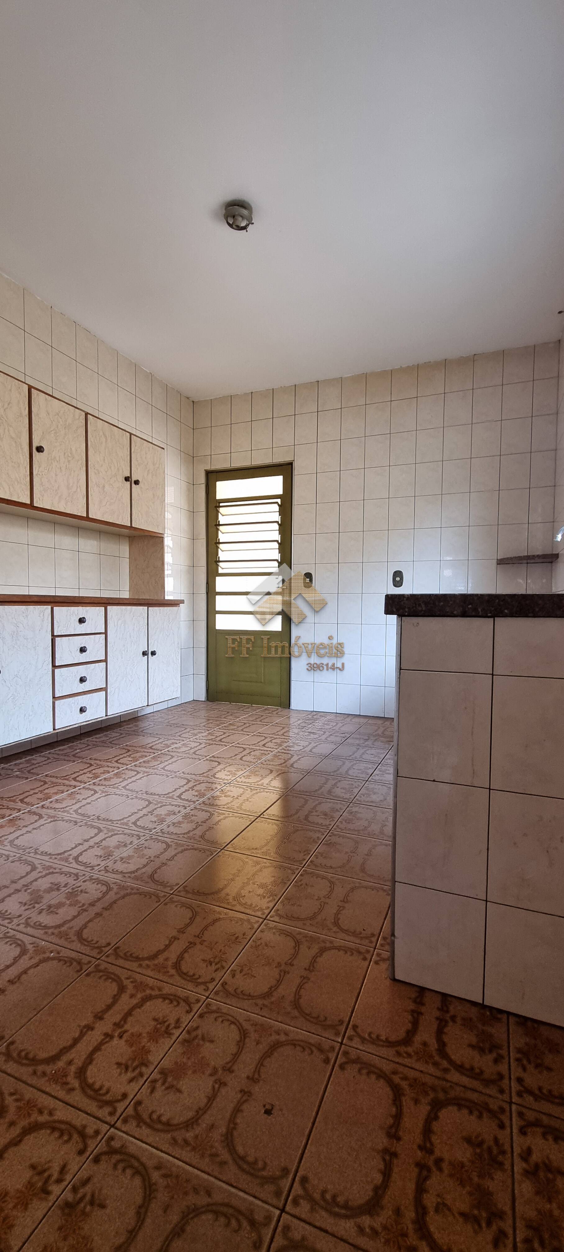 Casa à venda com 2 quartos, 260m² - Foto 12