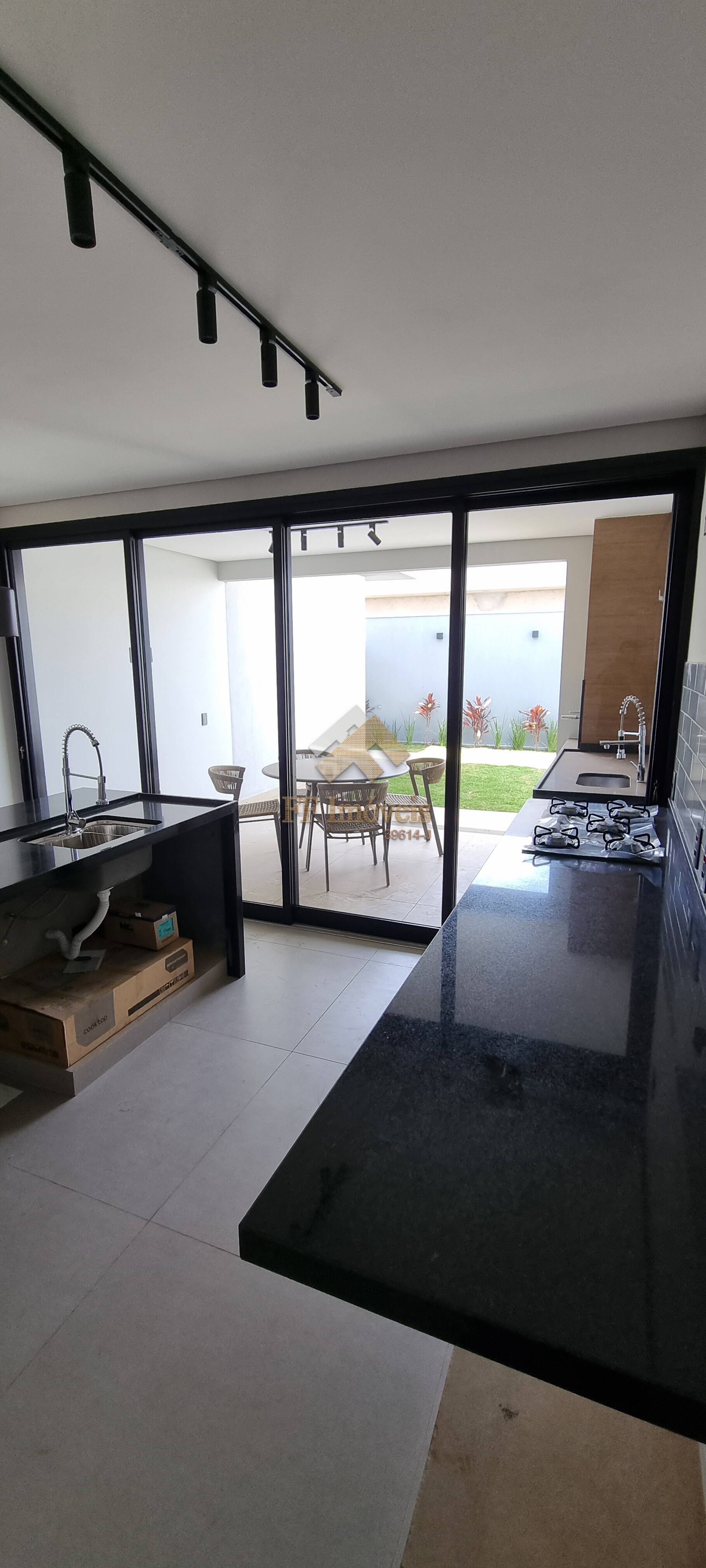 Casa à venda com 3 quartos, 154m² - Foto 12