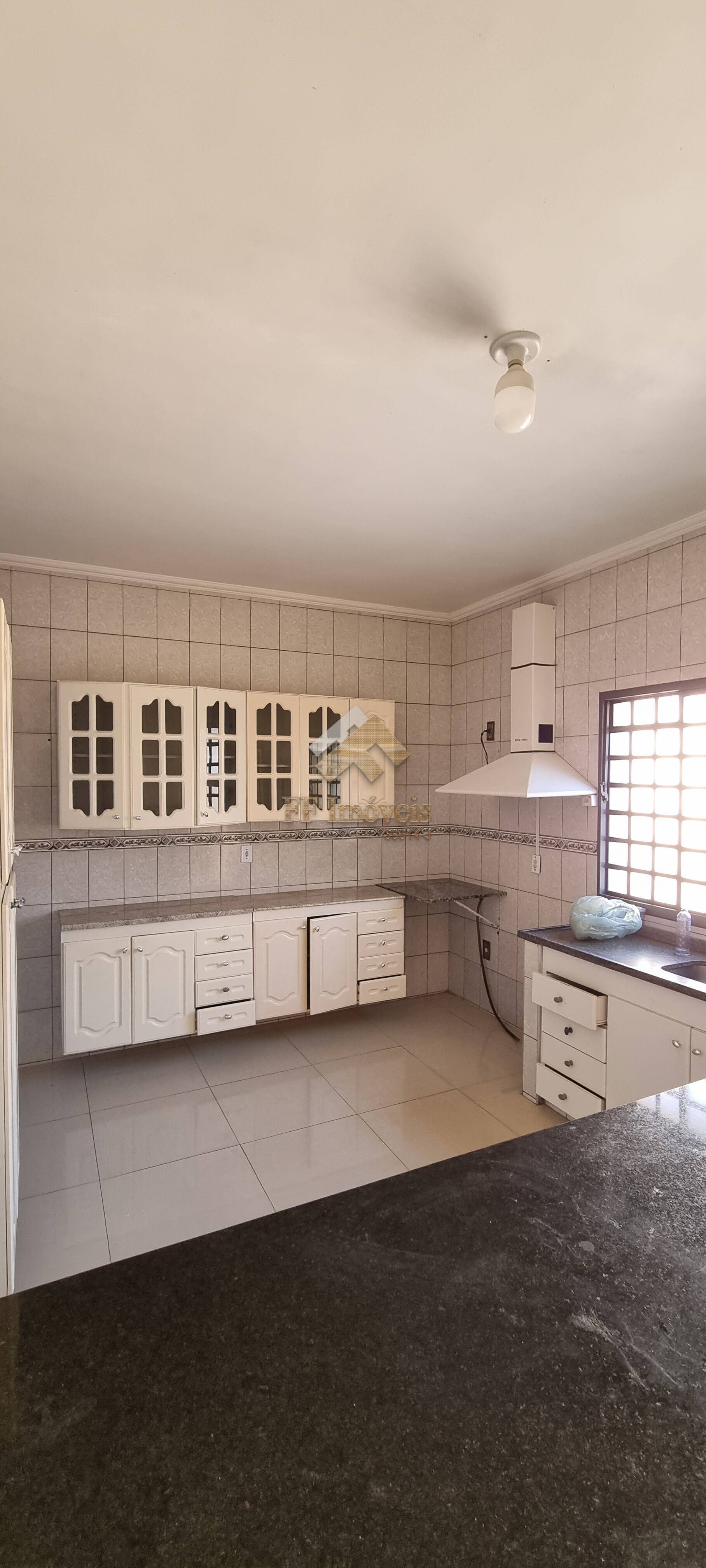 Casa à venda com 3 quartos, 315m² - Foto 11