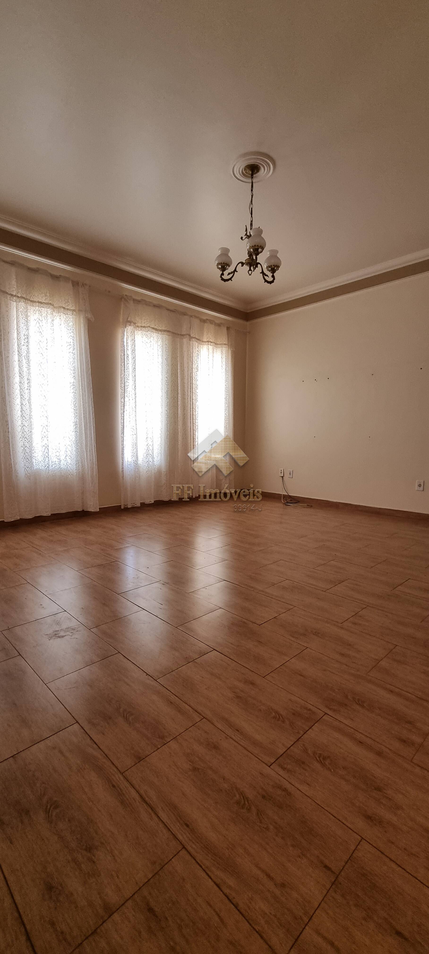 Casa à venda com 3 quartos, 315m² - Foto 13