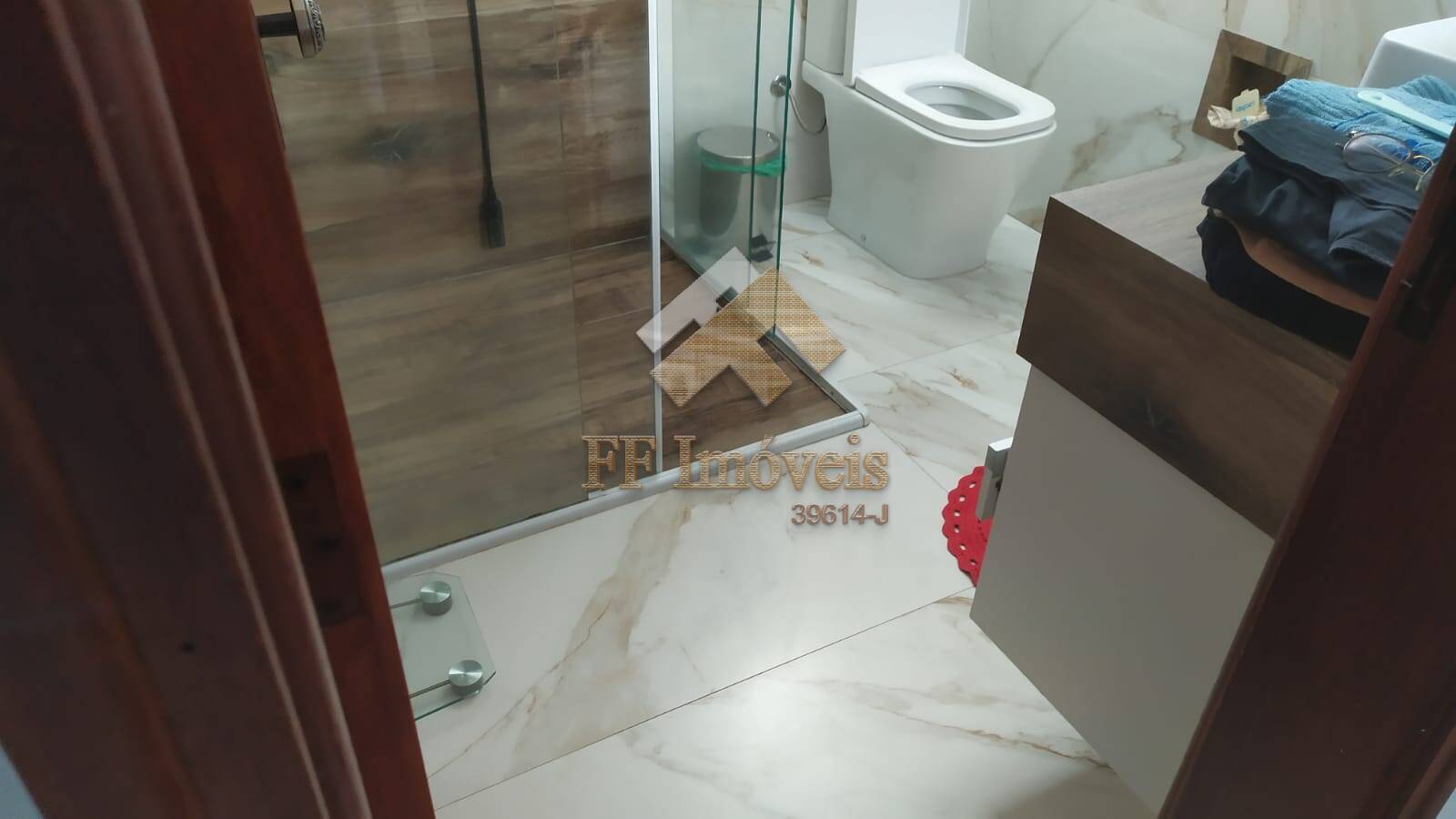 Casa à venda com 4 quartos, 200m² - Foto 32