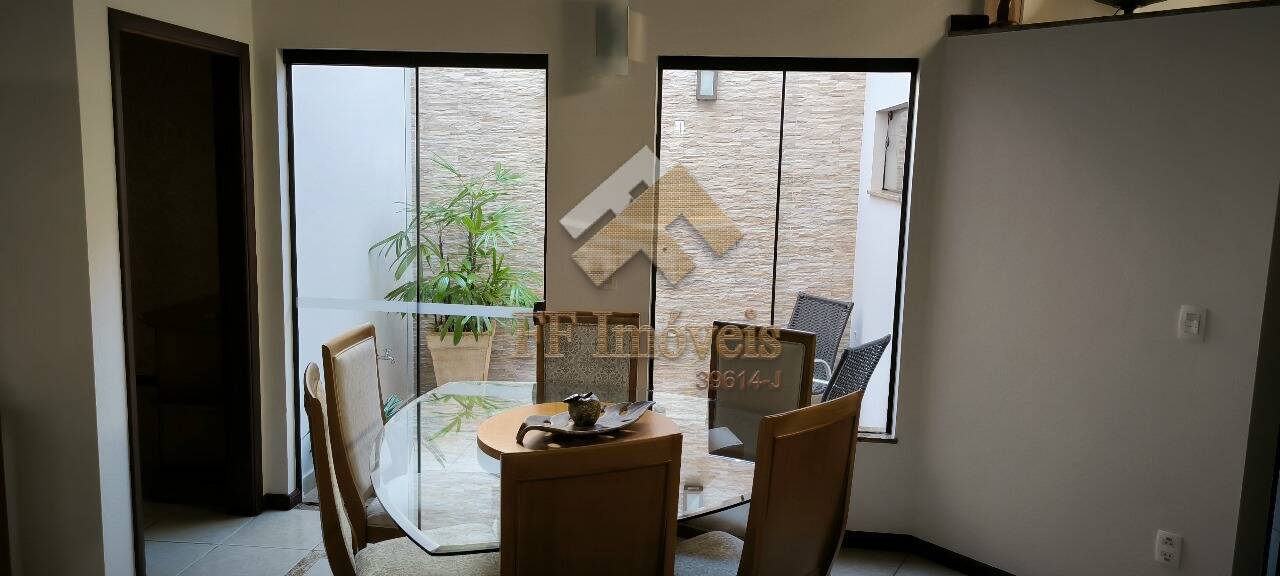 Casa à venda com 3 quartos, 180m² - Foto 8