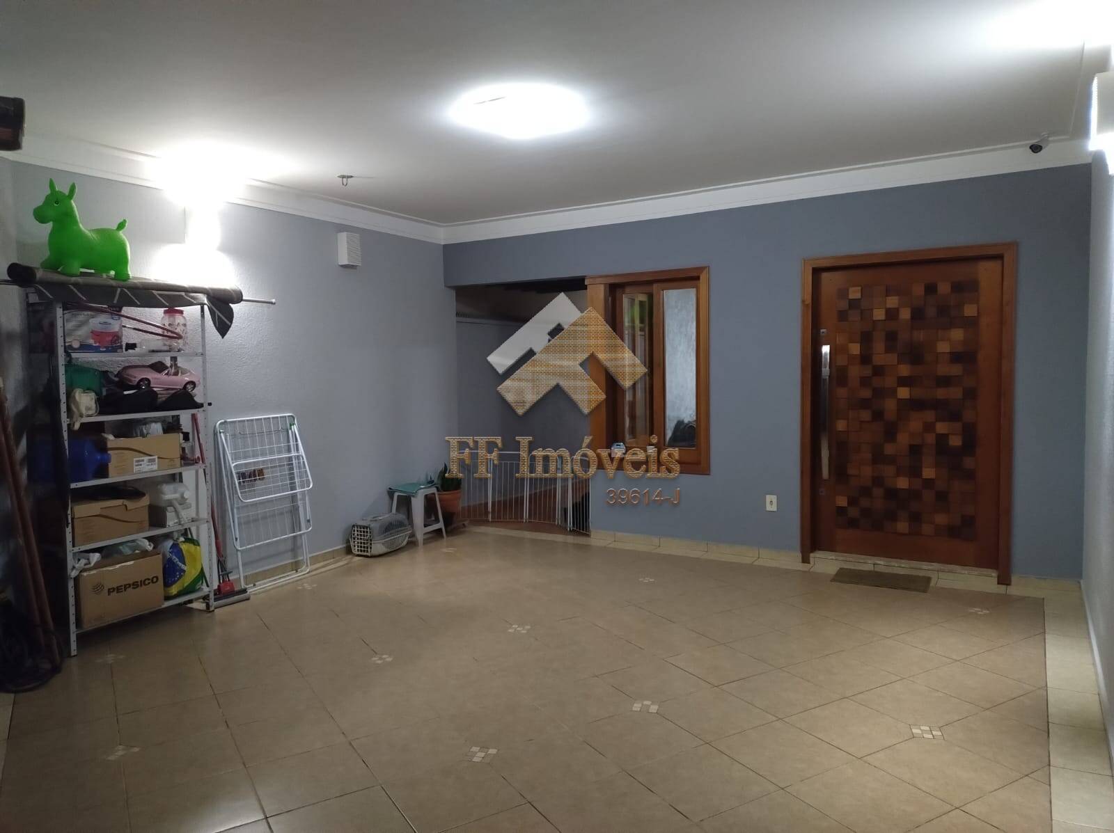 Casa à venda com 2 quartos, 69m² - Foto 5