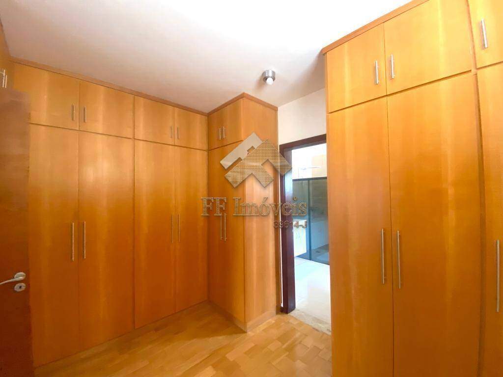 Casa à venda com 4 quartos, 409m² - Foto 38