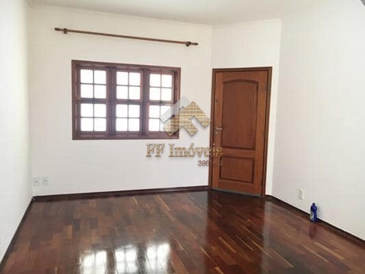 Sobrado à venda com 3 quartos, 176m² - Foto 2