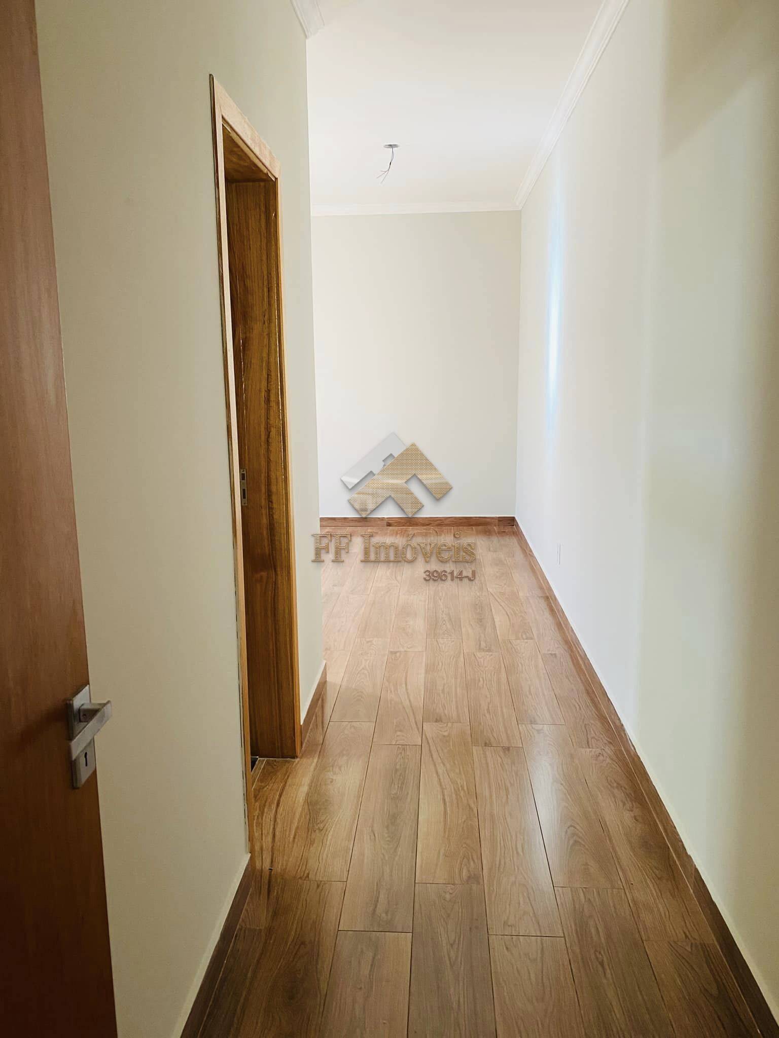 Casa à venda com 3 quartos, 115m² - Foto 2