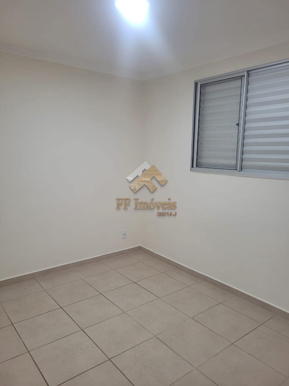 Apartamento à venda com 2 quartos, 45m² - Foto 2