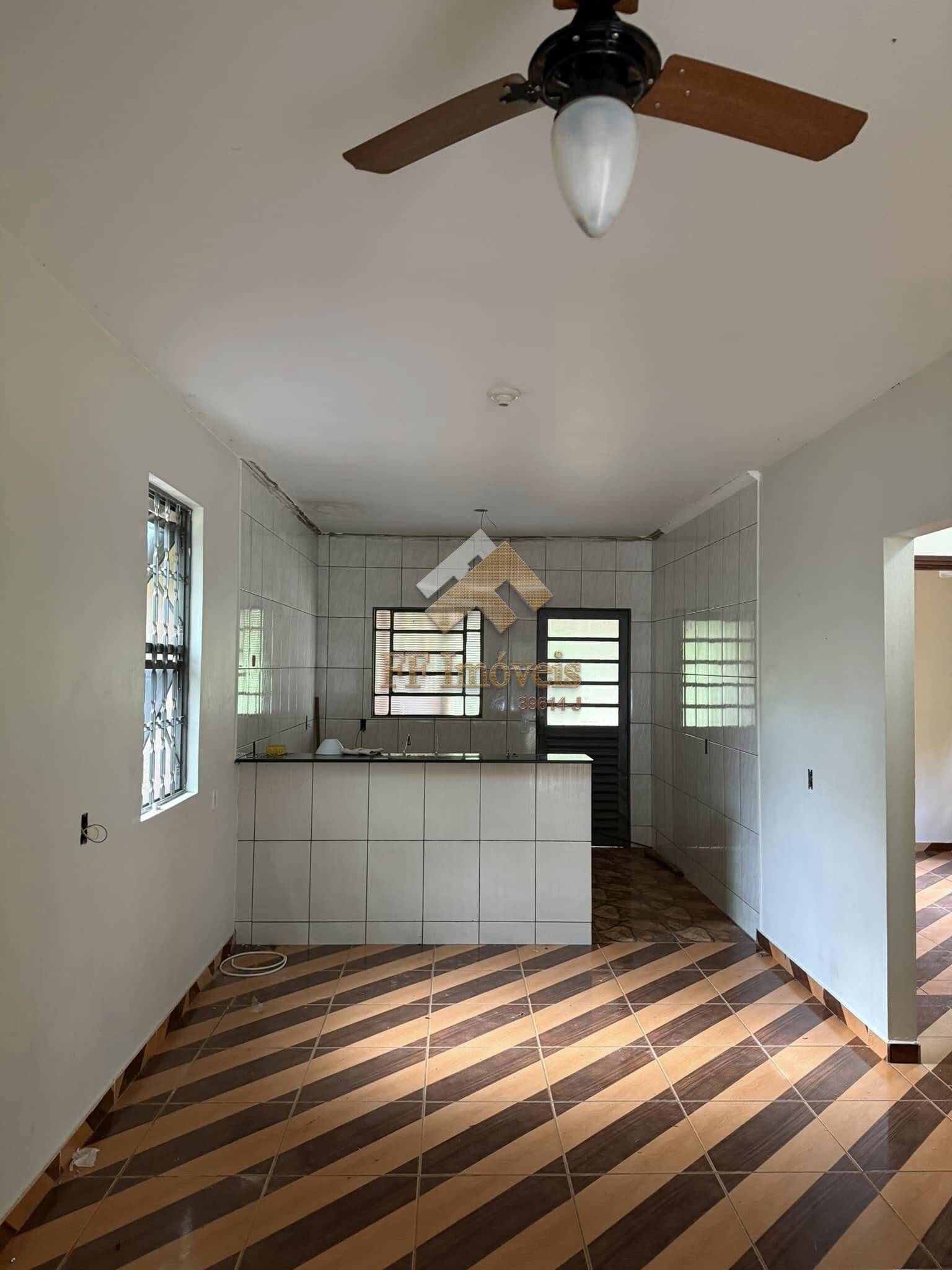 Casa à venda com 2 quartos, 140m² - Foto 6