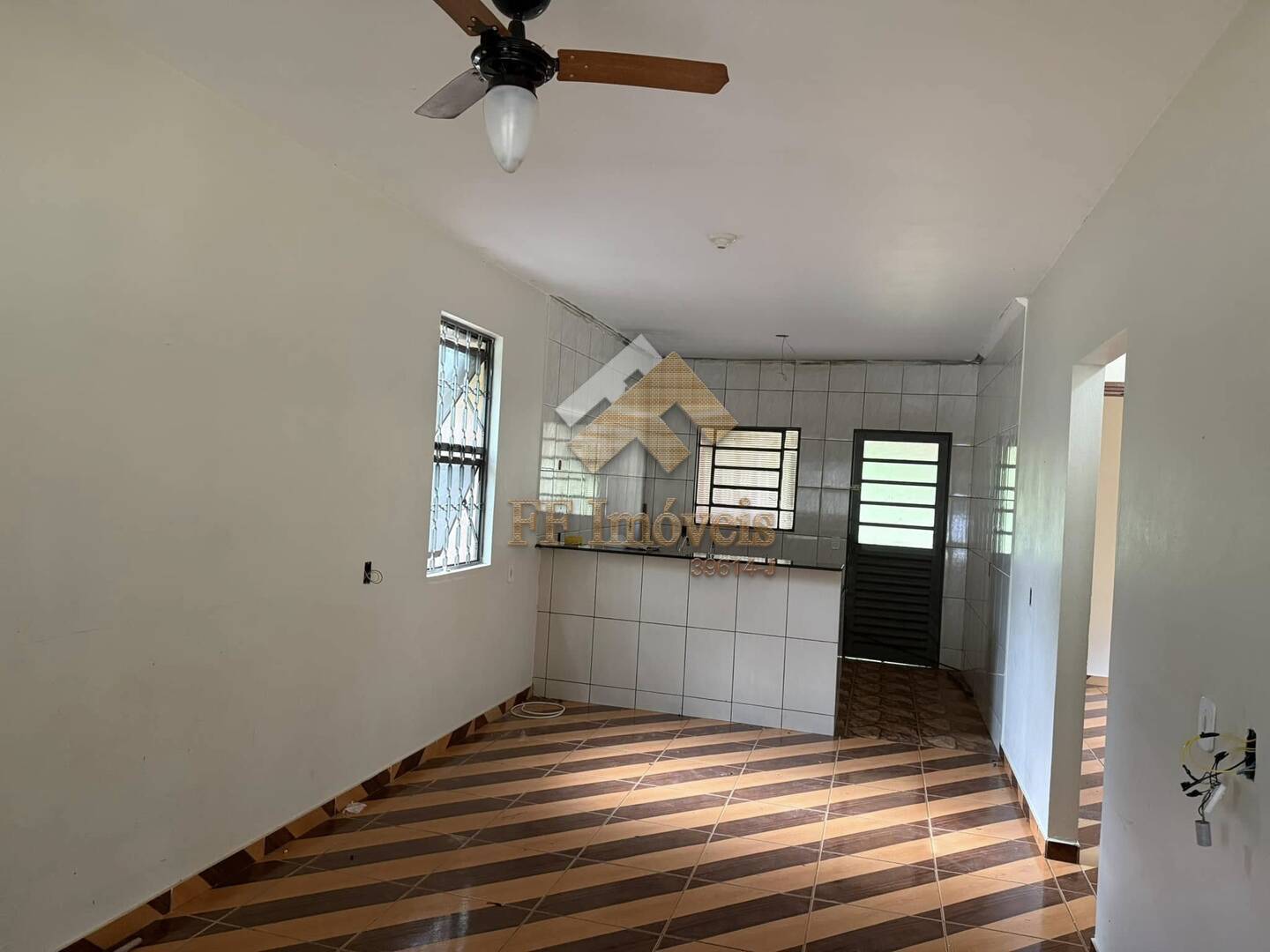 Casa à venda com 2 quartos, 140m² - Foto 5