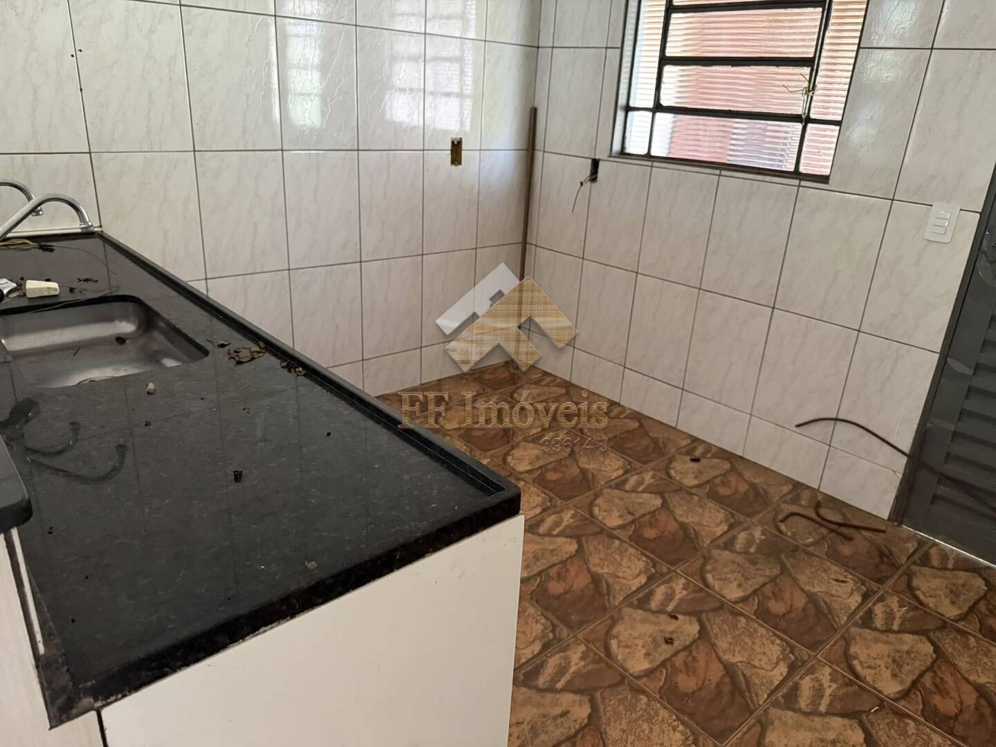 Casa à venda com 2 quartos, 140m² - Foto 7