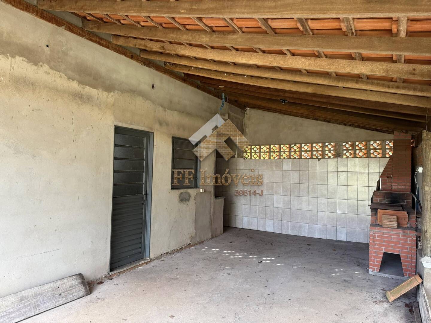 Casa à venda com 2 quartos, 140m² - Foto 13